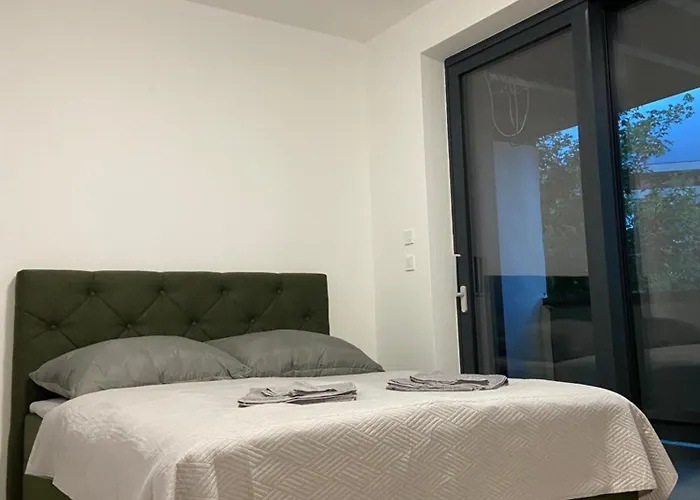 Ar Mykonos Oasis 아파트 코시체